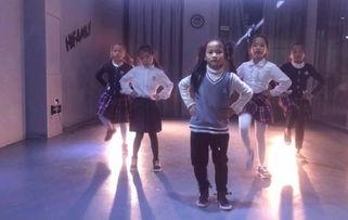 嗨小可爱舞蹈视频